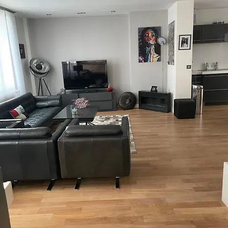 Hébergement de vacances Maison De *